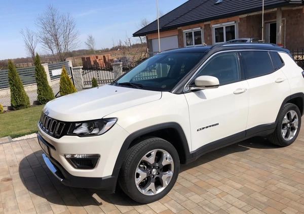 Jeep Compass cena 92000 przebieg: 90000, rok produkcji 2019 z Czerwionka-Leszczyny małe 46